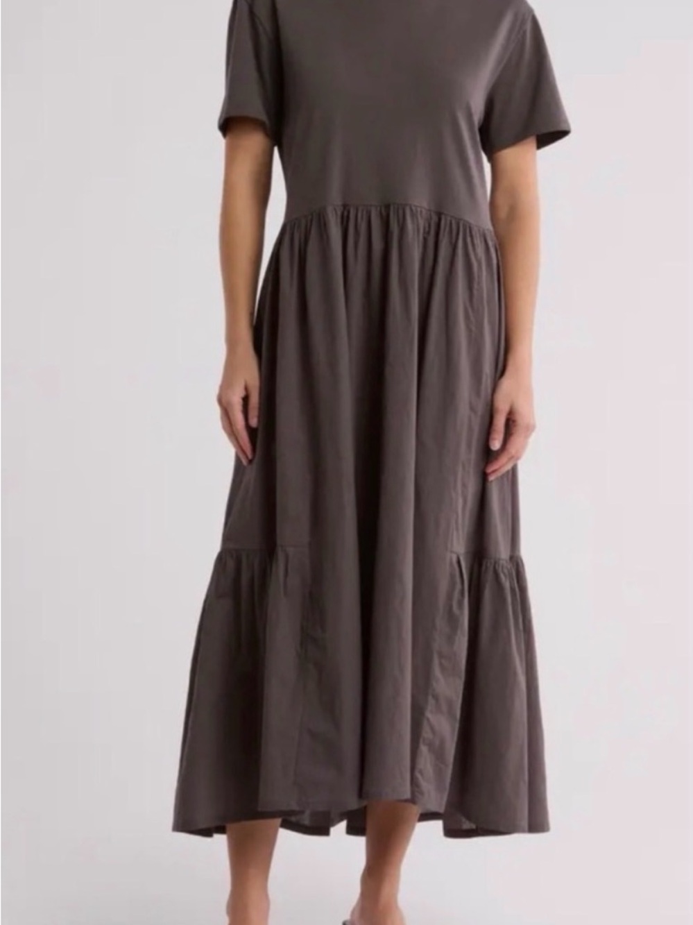 Melrose and Market Short Sleeve Tiered Midi Dress